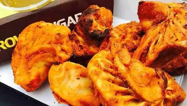 Head to these food joints that serves the best momos in Jaipur! - Local