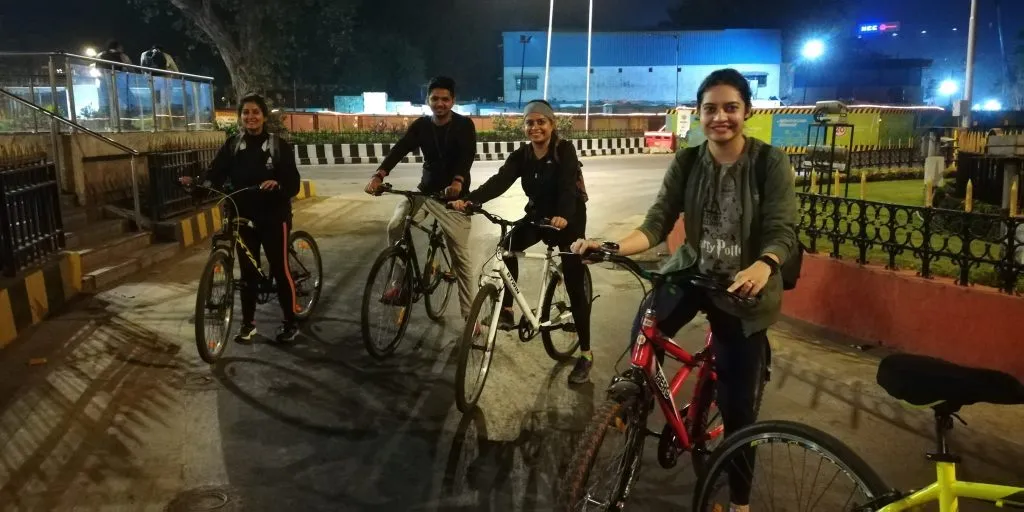 night cycling in Mumbai