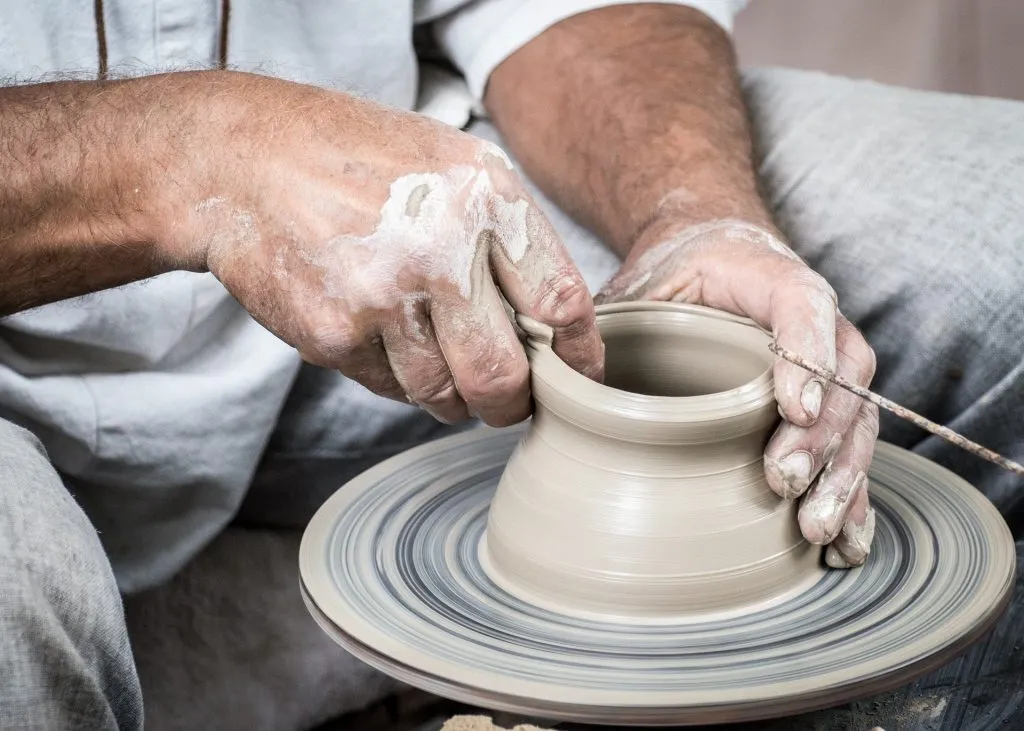 Pottery Classes in Pune for the creative keeda inside you
