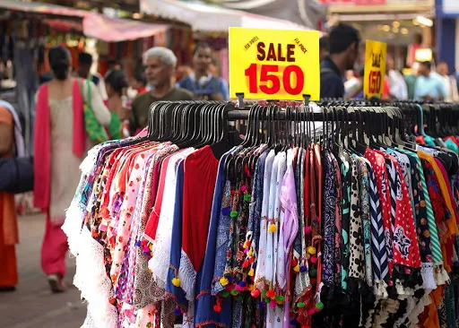 Sarojini Market goes online